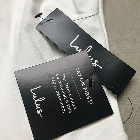 White Lulus Keyhole Skater Dress XS NWT - Picture 5 of 5